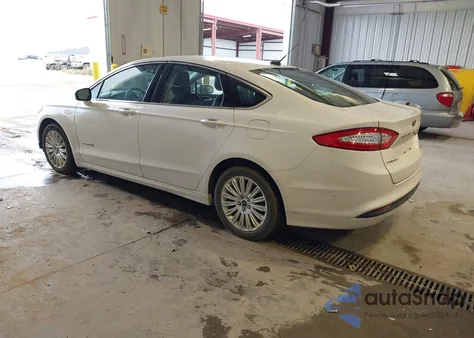2013 Ford Fusion Hybrid Se z USA, uszkodzony, nr VIN 3FA6P0LU5DR219326